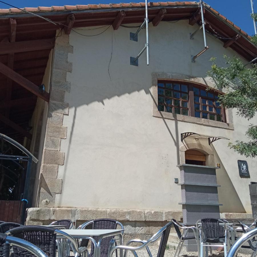 Albergue & Cafeteria Via De La Plata Hervas Exterior photo